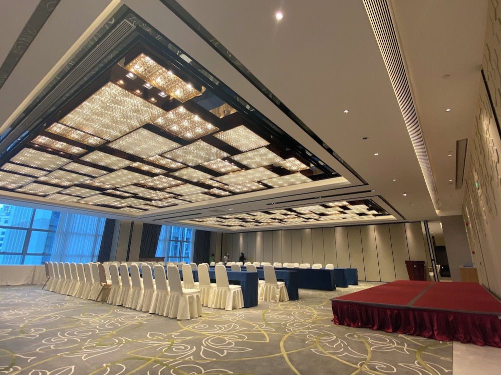 Holiday Inn Guangzhou South Lake by IHG 1