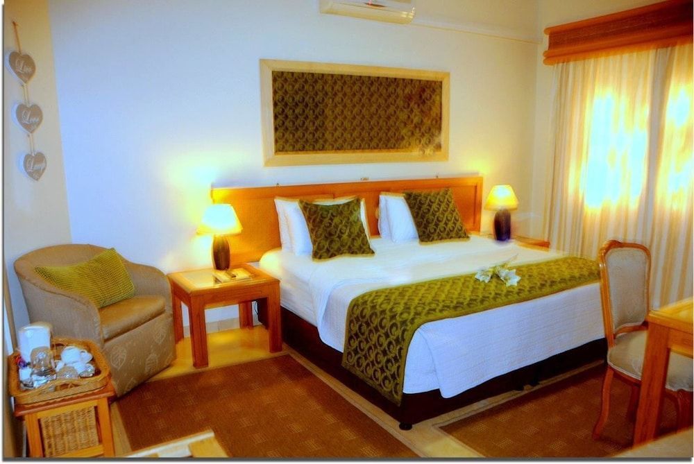 Centre Court B&B 2