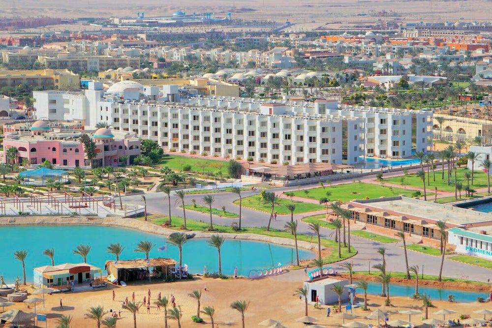 White Valley Palace 1