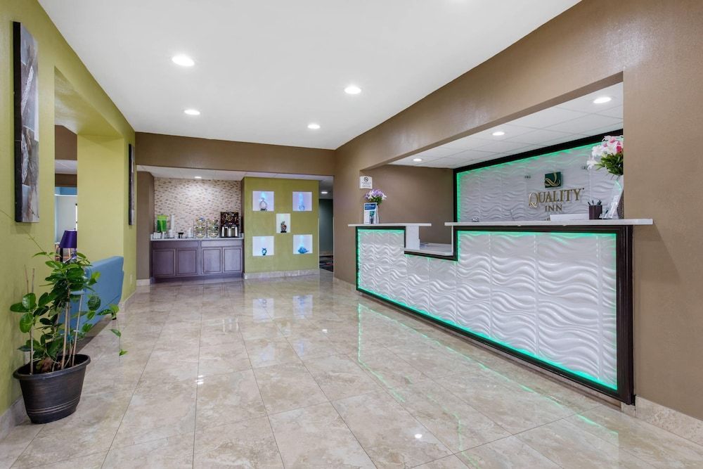 Quality Inn Cadiz 2