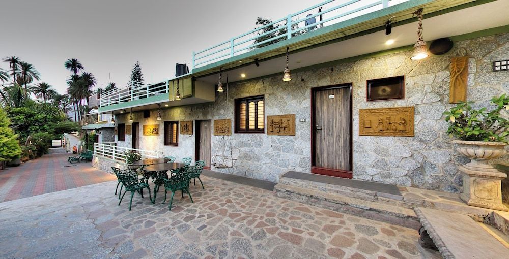 Hari Niwas - A Boutique Garden Resort Mount Abu 2