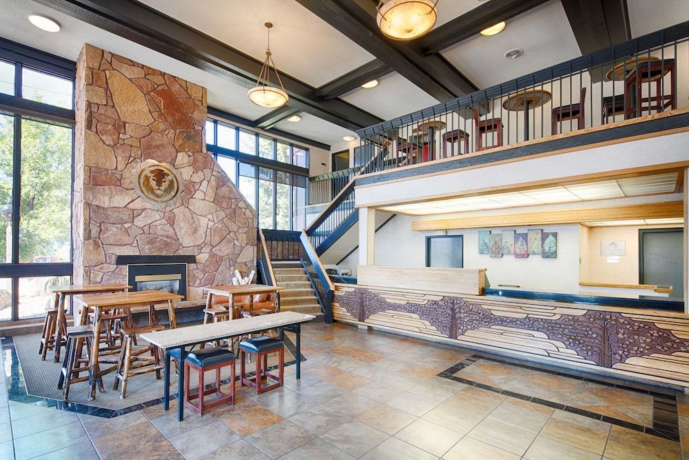 Red Lion Inn & Suites Missoula 2