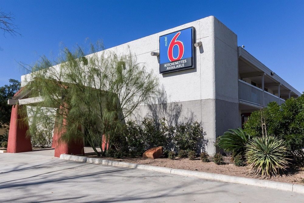 Motel 6-Uvalde, TX 1