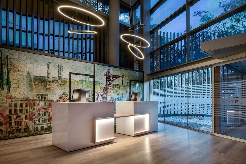 AC Hotel Som by Marriott 1