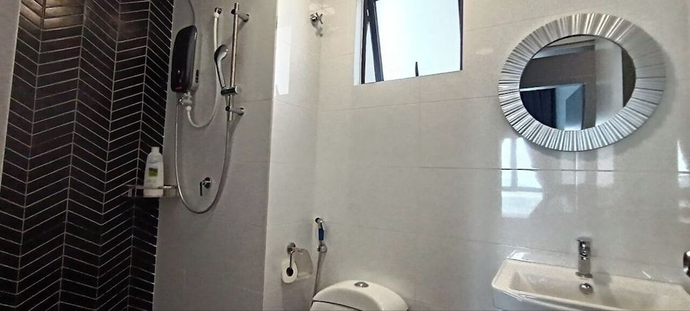 Belle Vue Infinity Suites l The Horizon Ipoh l by Grab A Stay l 1-8pax 2