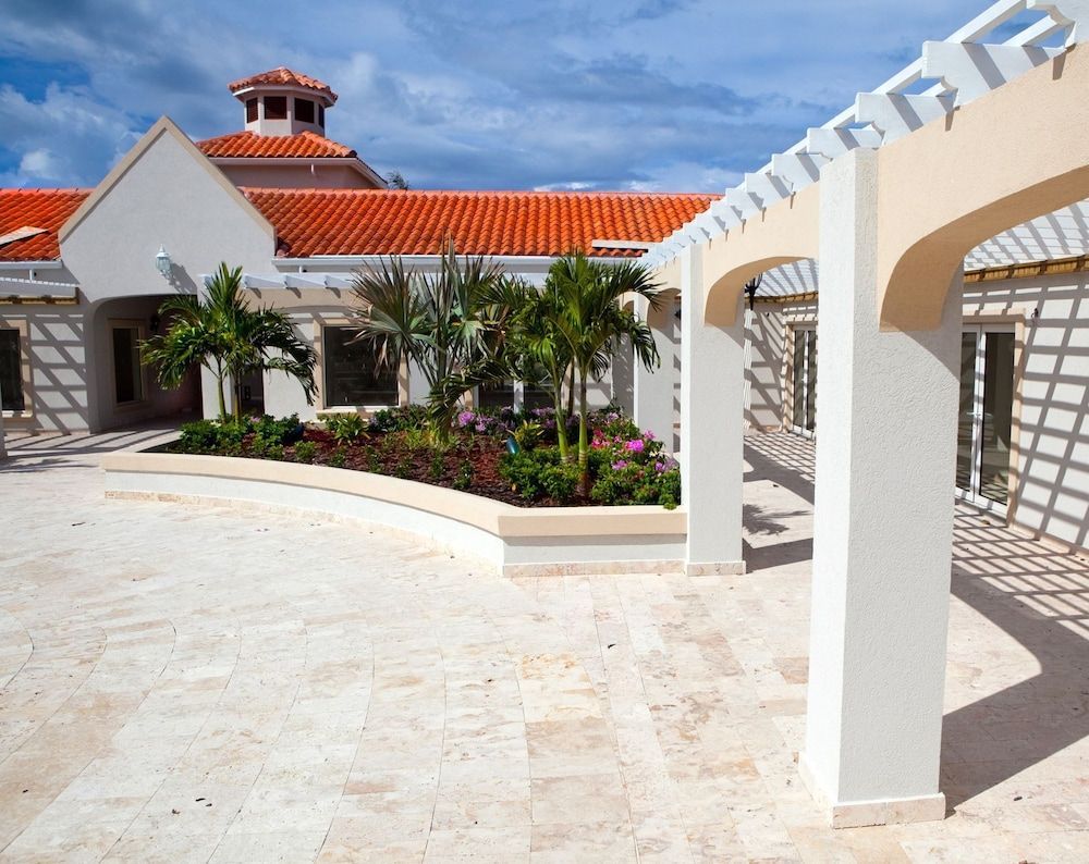 Hotel La Vista Azul 2