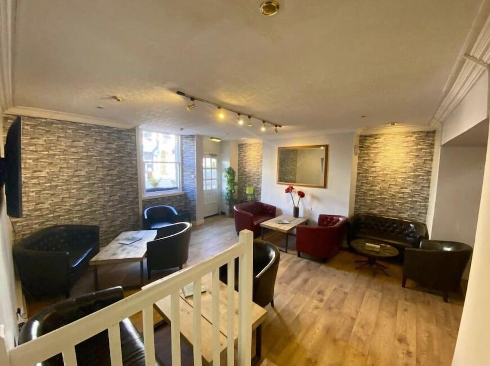 The County Hotel - Self Check-In, Ultra Fast WI-FI, Free Parking, Central Location 2