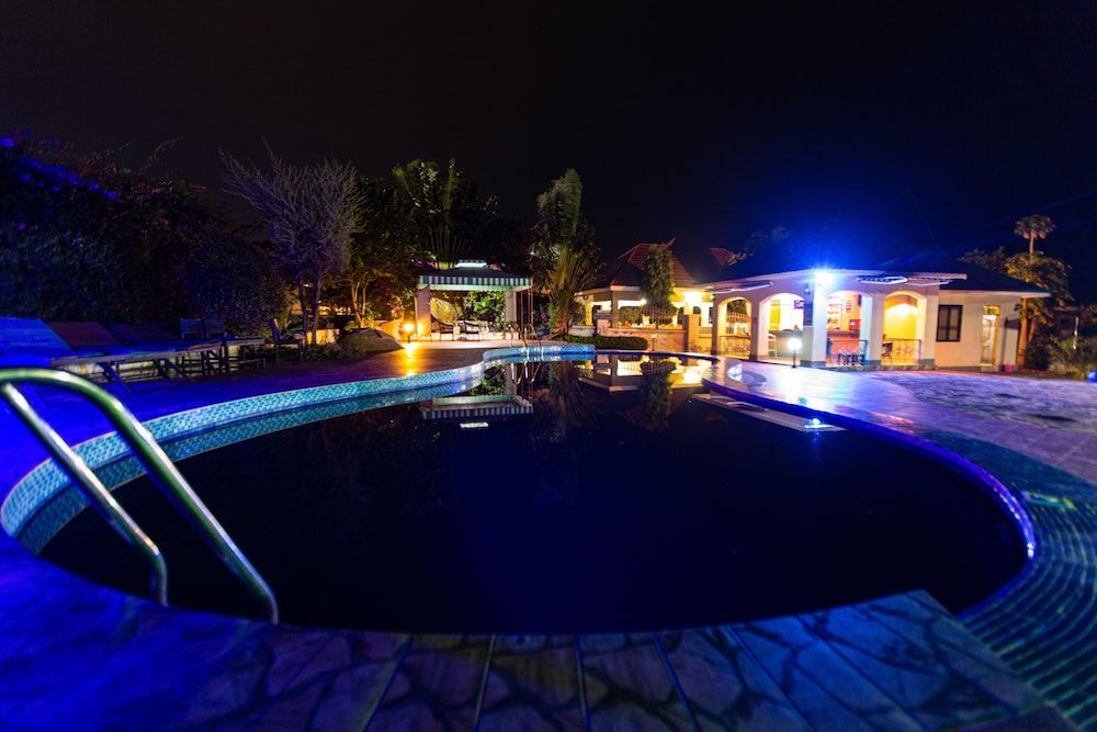 The Lahe Hotels 1