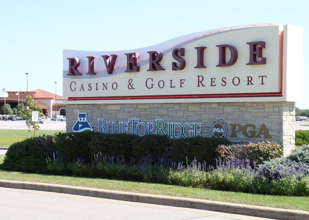 Riverside Casino & Golf Resort 1