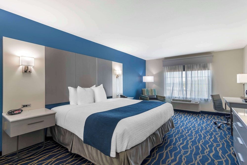 Best Western Plus Lake Lanier Gainesville Hotel & Suites 1