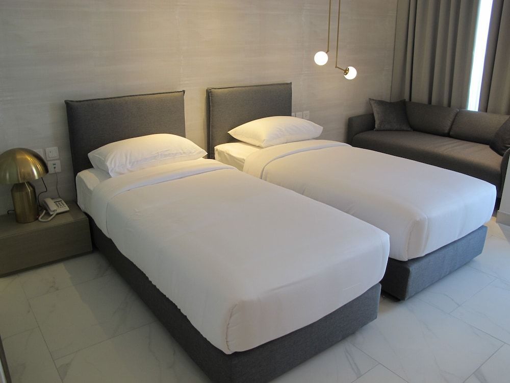 ashley hotel bkk 1