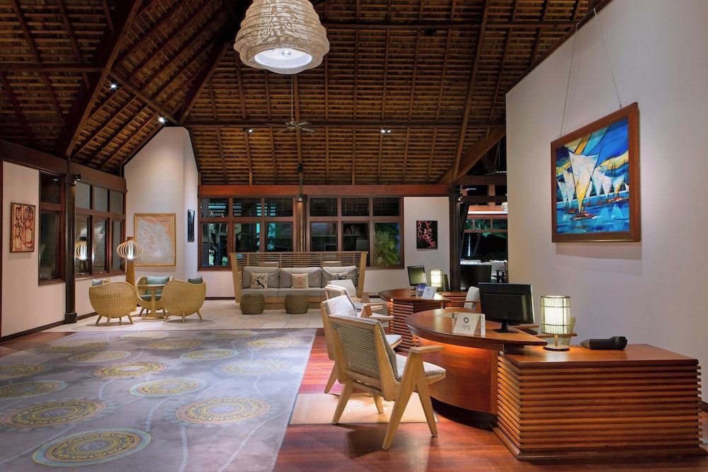 Le Domaine Oro, Series by Marriott 2