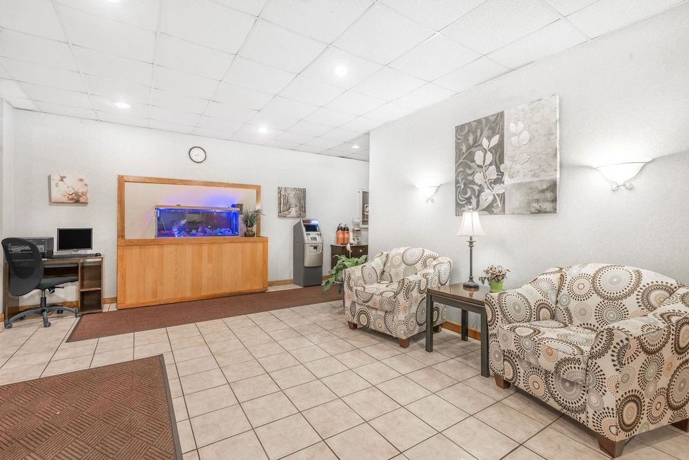 Days Inn by Wyndham St Clairsville 2