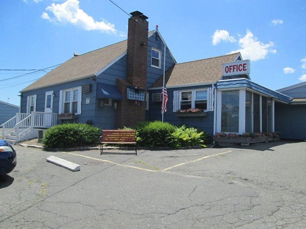 Mayflower Motel Milford 1