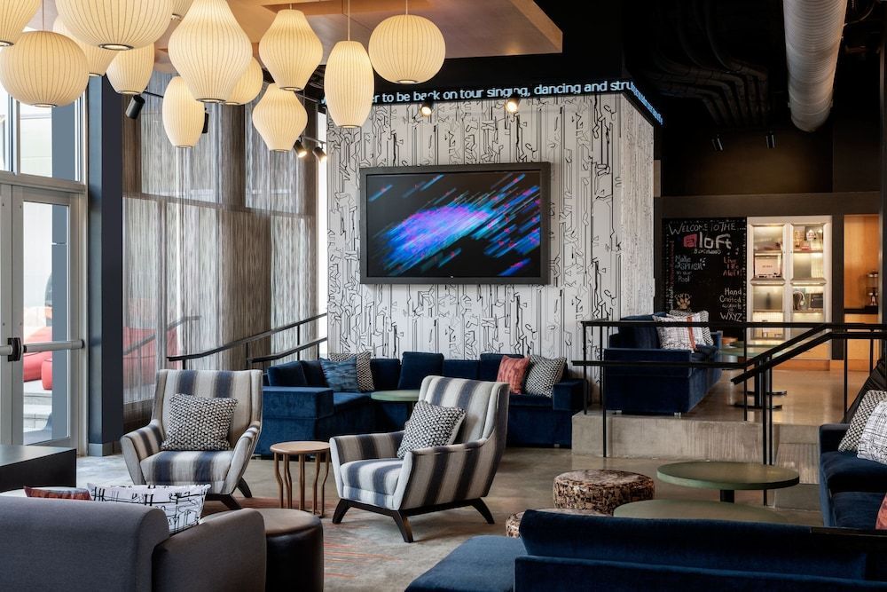 Aloft by Marriott Cleveland Beachwood 2