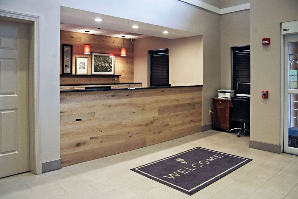 Country Inn & Suites by Radisson, Frackville (Pottsville), PA 2