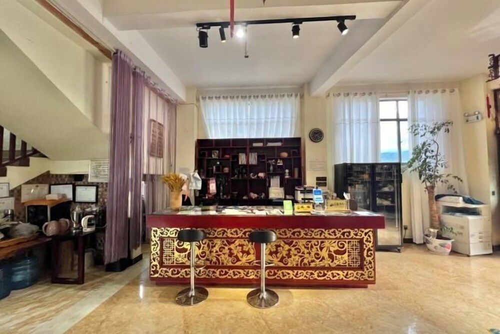 Xiaolazhe Business Hotel 2