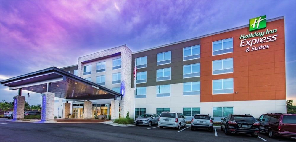 Holiday Inn Express & Suites MILLEDGEVILLE by IHG 1