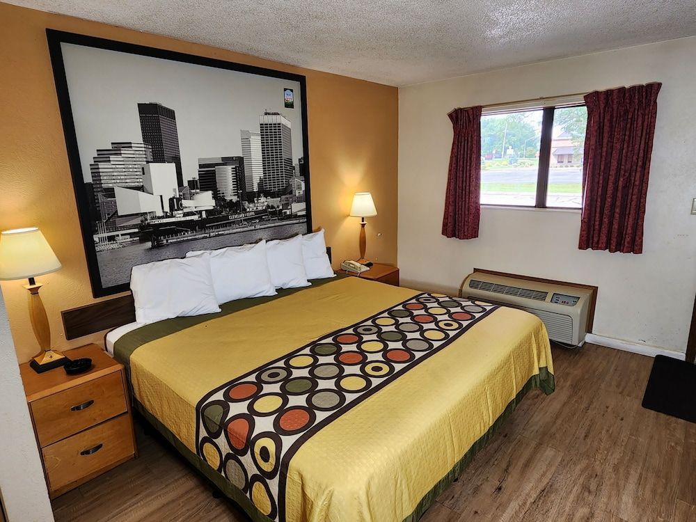 WestSpring Inn - Westlake Cleveland 2