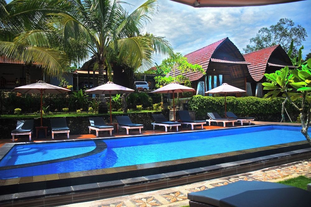Mamaras Guest House 1