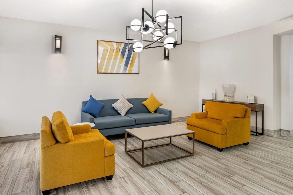 Comfort Suites Albuquerque-North Journal Center 2