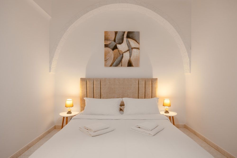 Nevma Suites 2