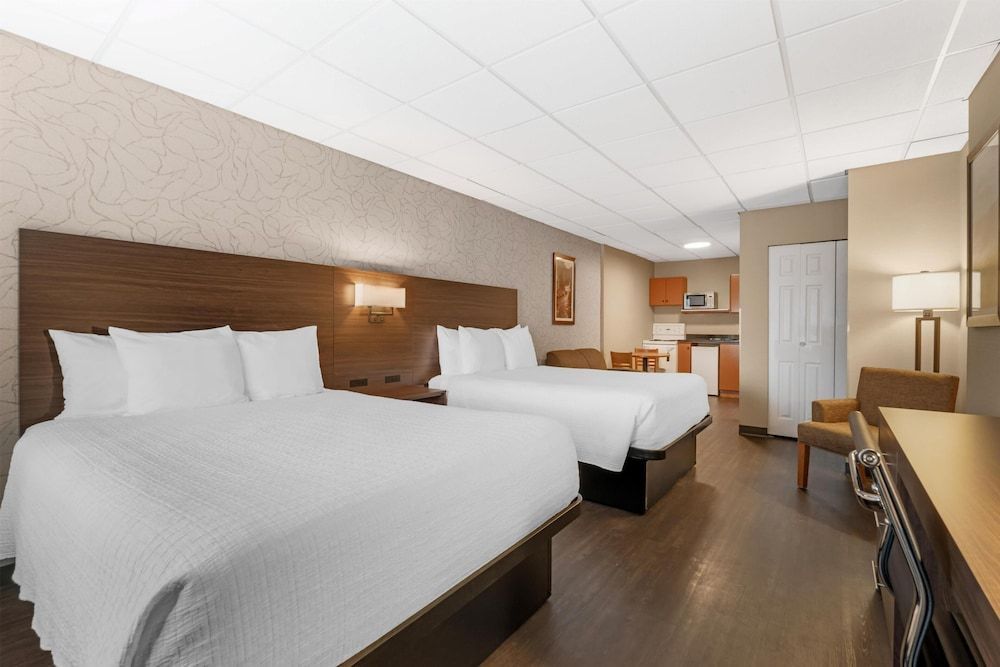 Best Western PLUS Mission City Lodge 1