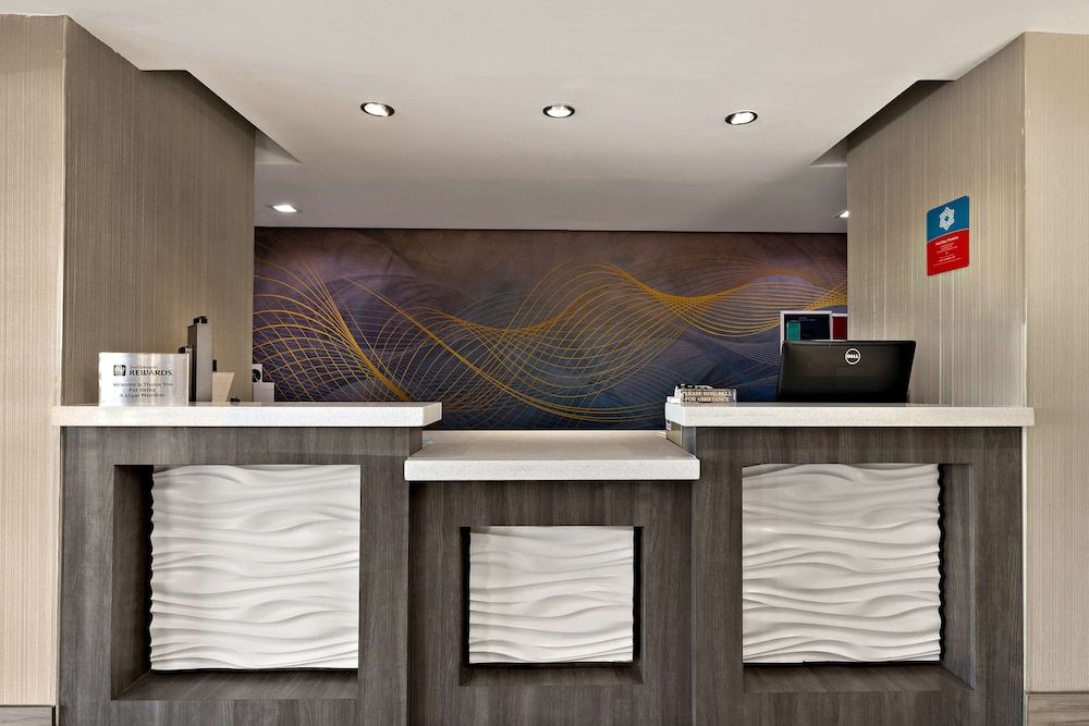 SureStay Plus Hotel by Best Western Tulsa East 2