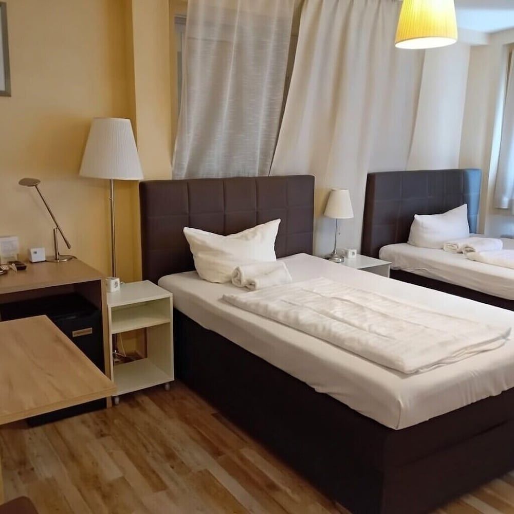 City Hotel Frankfurt Central 1