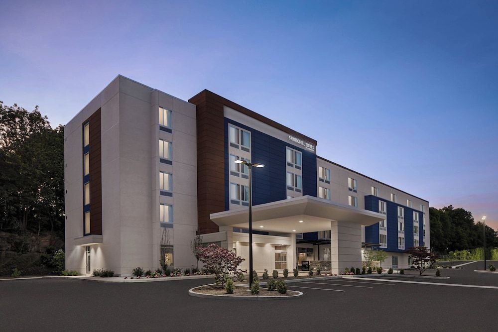 SpringHill Suites by Marriott Tuckahoe Westchester County 1