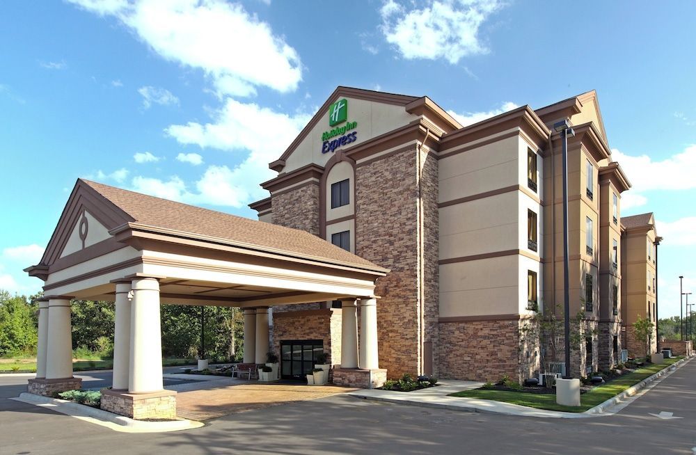 Holiday Inn Express & Suites MAUMELLE - LITTLE ROCK NW by IHG 1