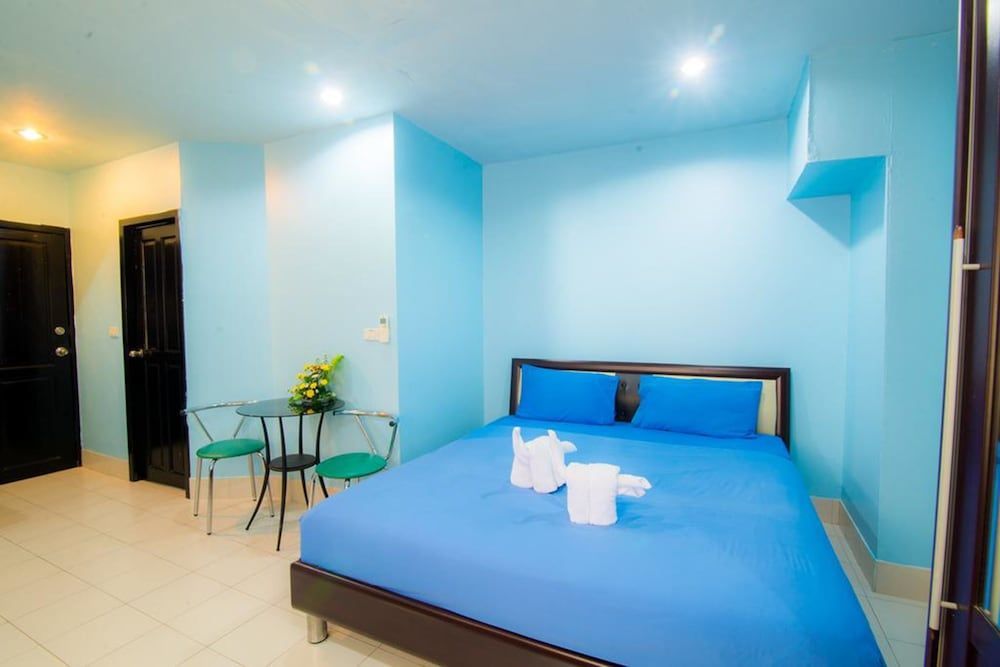 DE Apartment 1