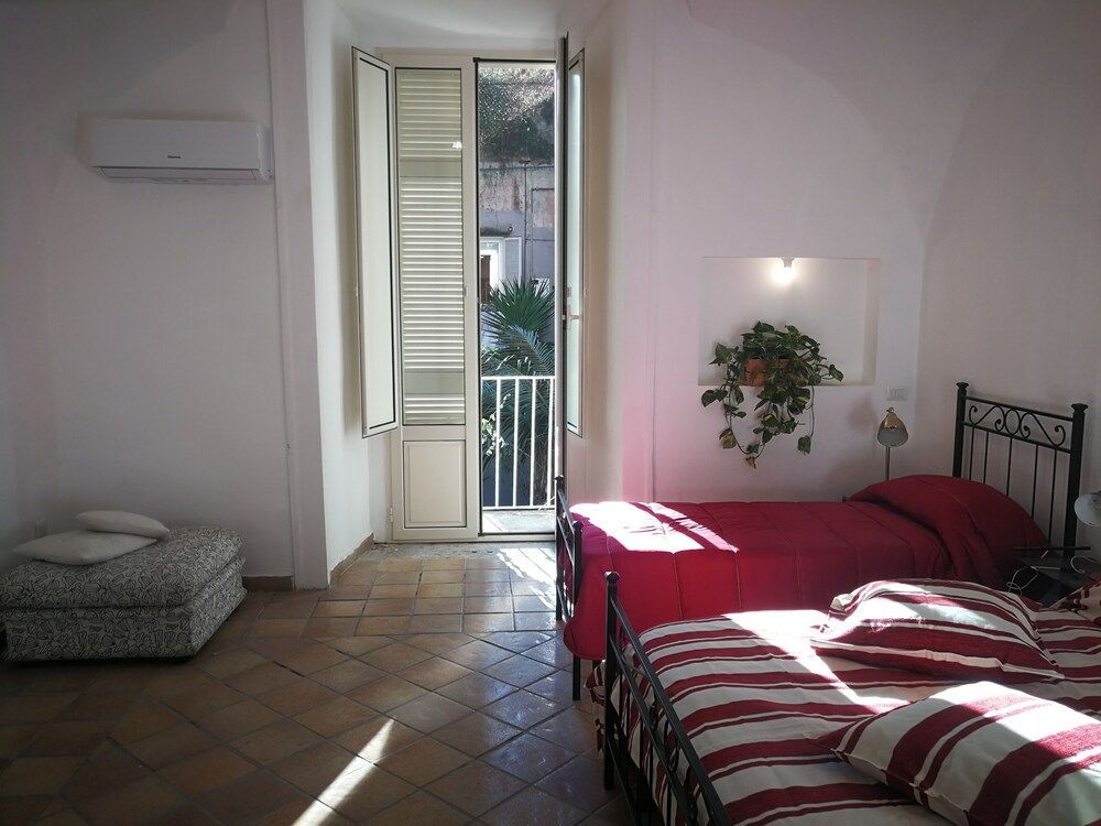 The Spanish Palace, Suites, Rooms, Apartments & Terraces 2