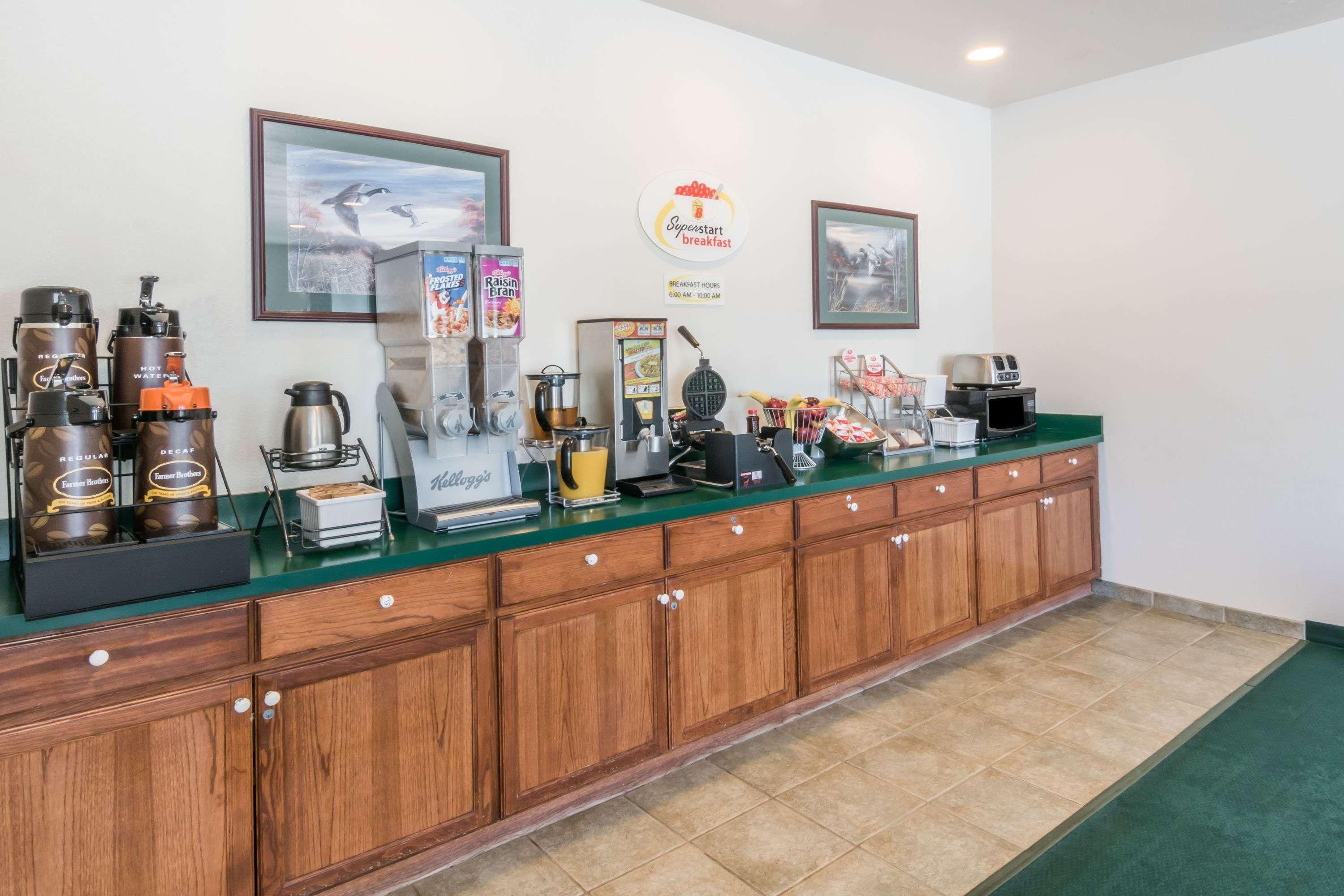 Super 8 by Wyndham Kountze Big Thicket Nat'l Pres 2