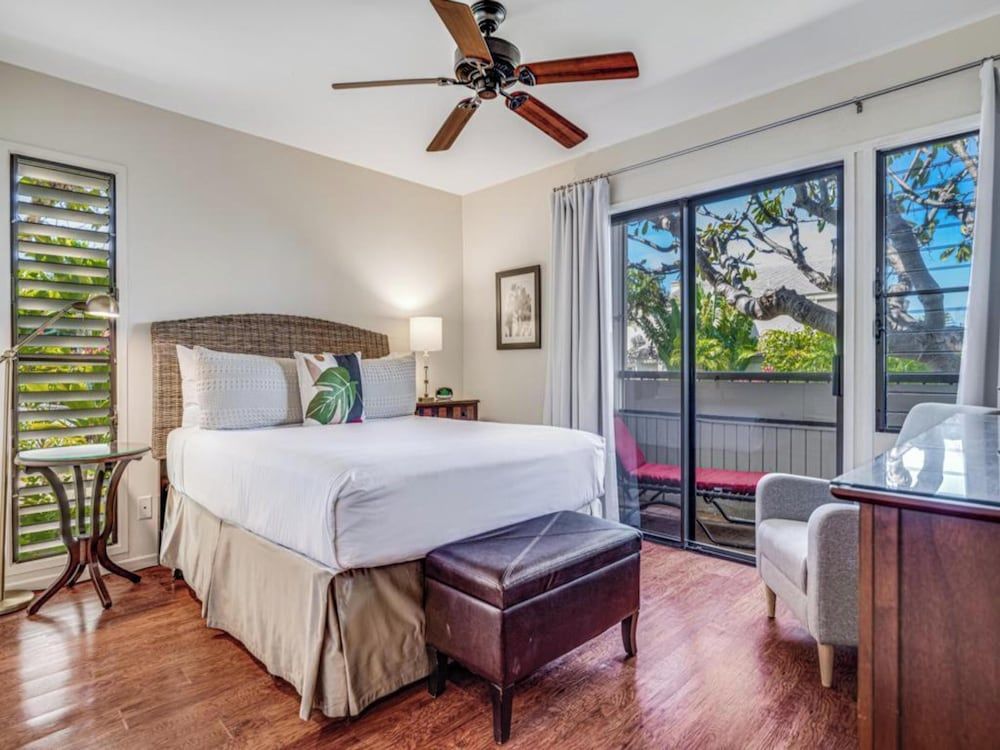 Wailea Ekolu - CoralTree Residence Collection 1