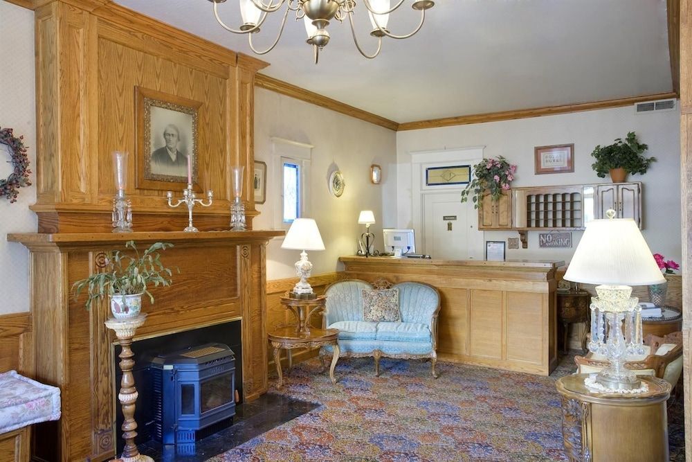 Americas Best Value Inn Royal Carriage 2