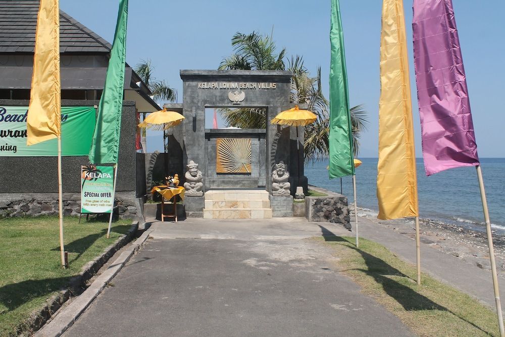 Kelapa Lovina Beach Villa 2