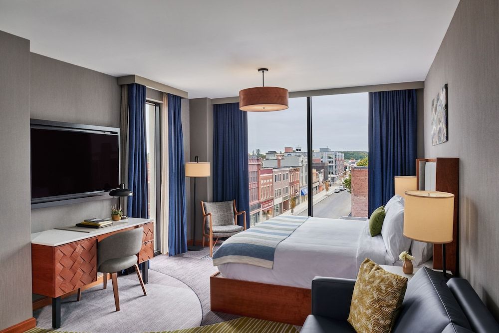 Lockwood Hotel 1