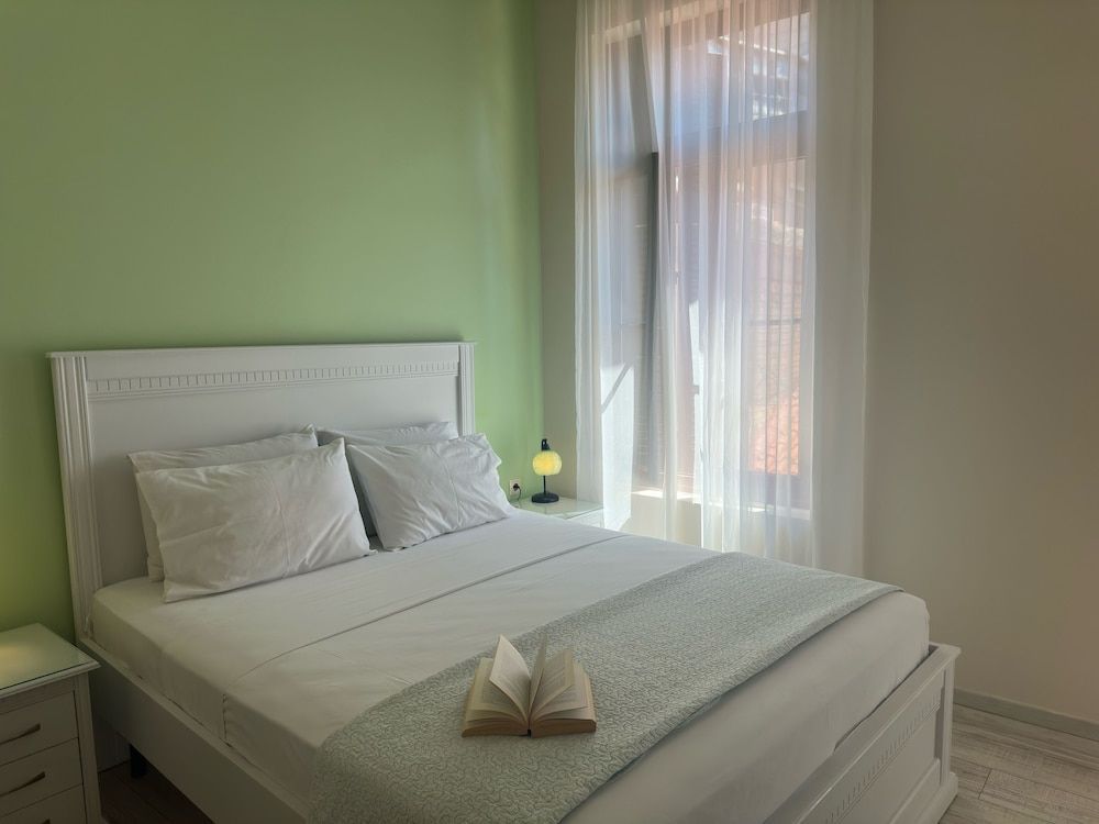 Theasis Athens 2