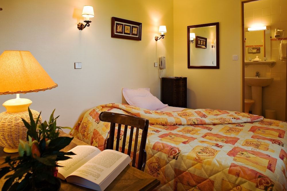 Logis Auberge Saint Simond 2
