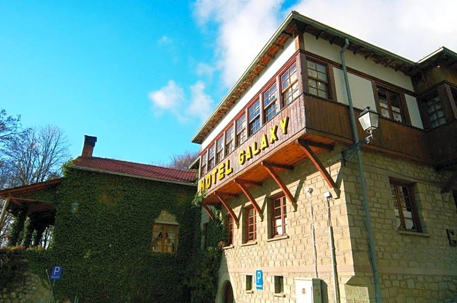 Hotel Galaxias 1