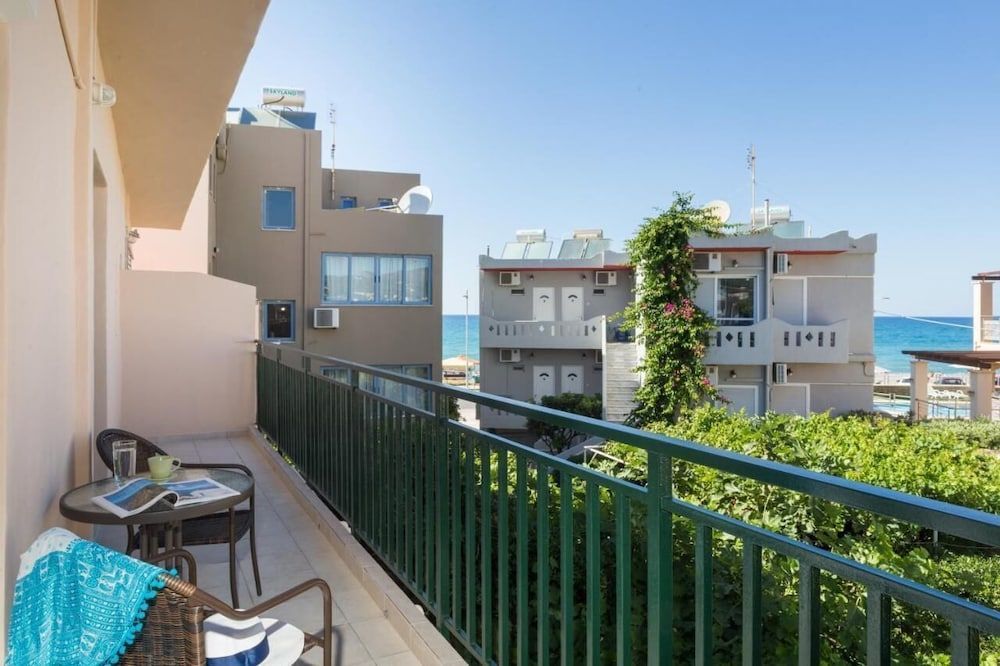 Anemi Blue apt-close to the beach 1