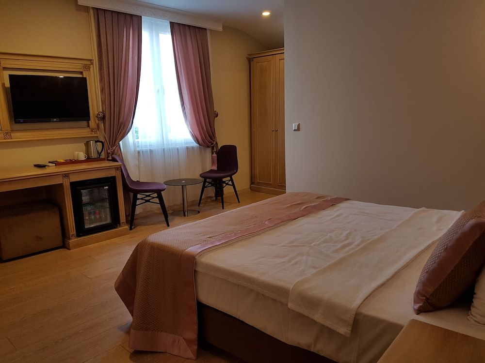 Apple Tree Hotel 1