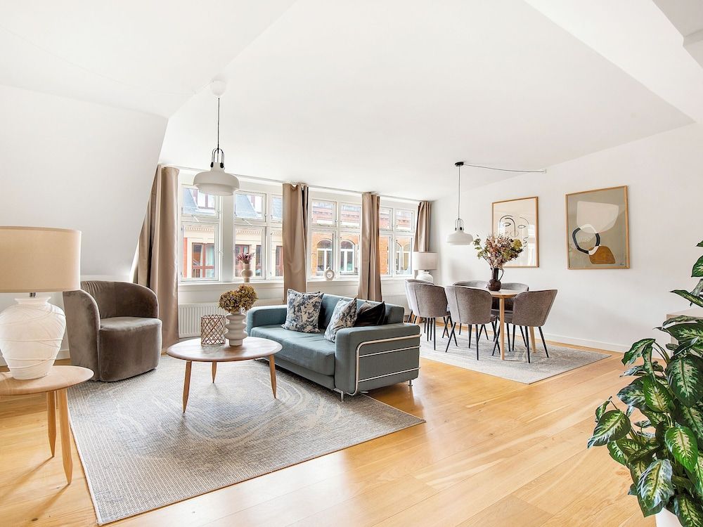 Leaves 4 - Precious 2-Bdr Apt in Central Copenhagen 1