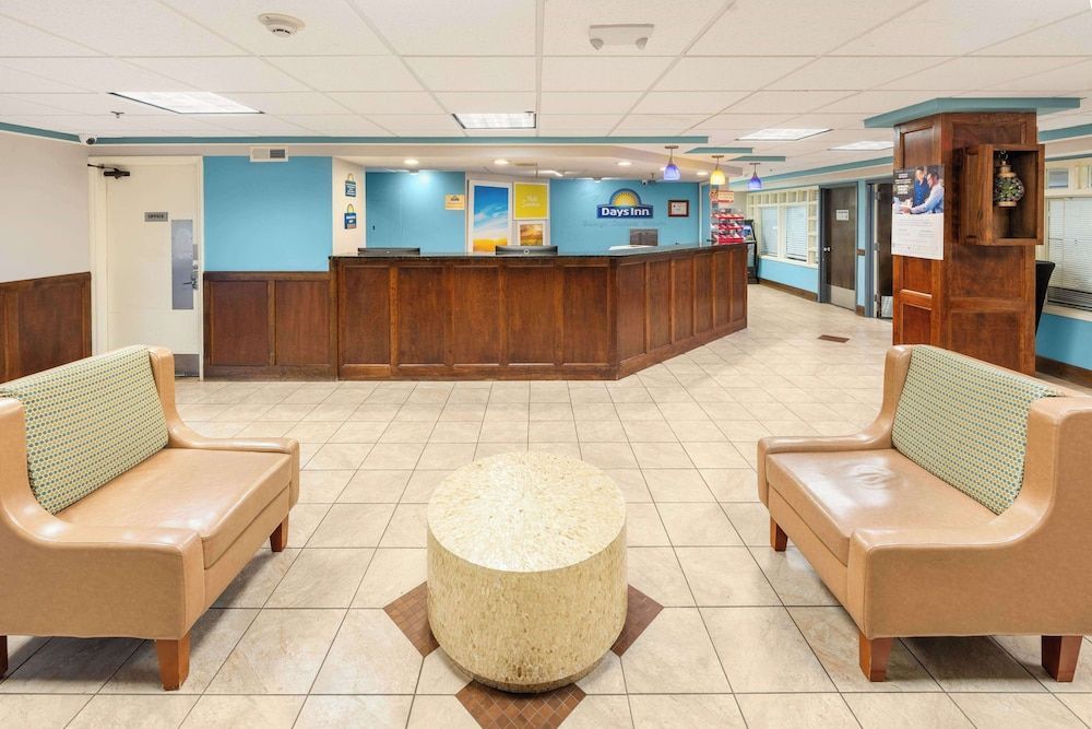 Days Inn by Wyndham Raleigh-Airport-Research Triangle Park 1