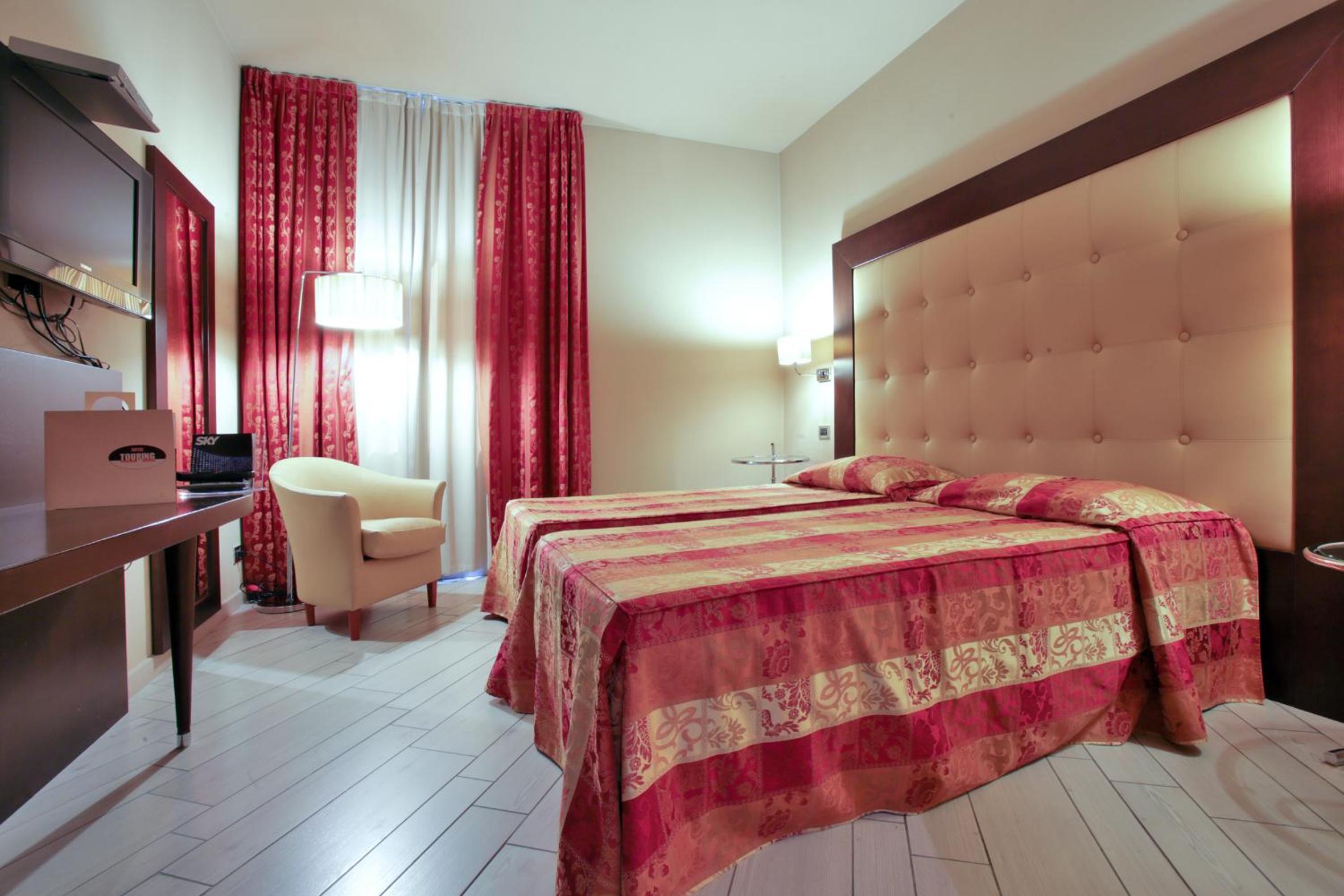 Hotel Touring 2