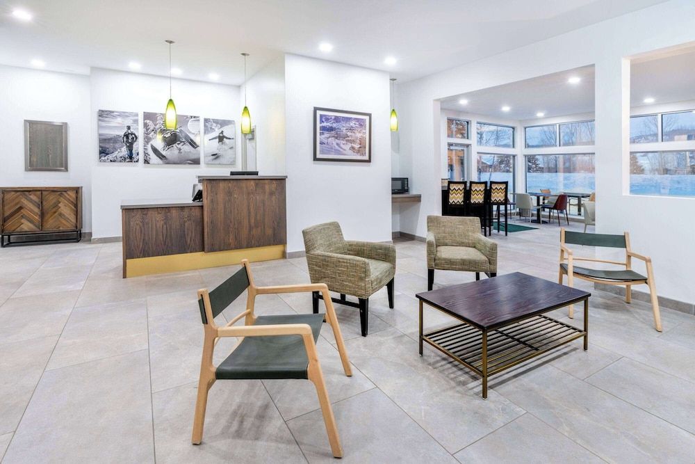 La Quinta Inn by Wyndham Steamboat Springs 2