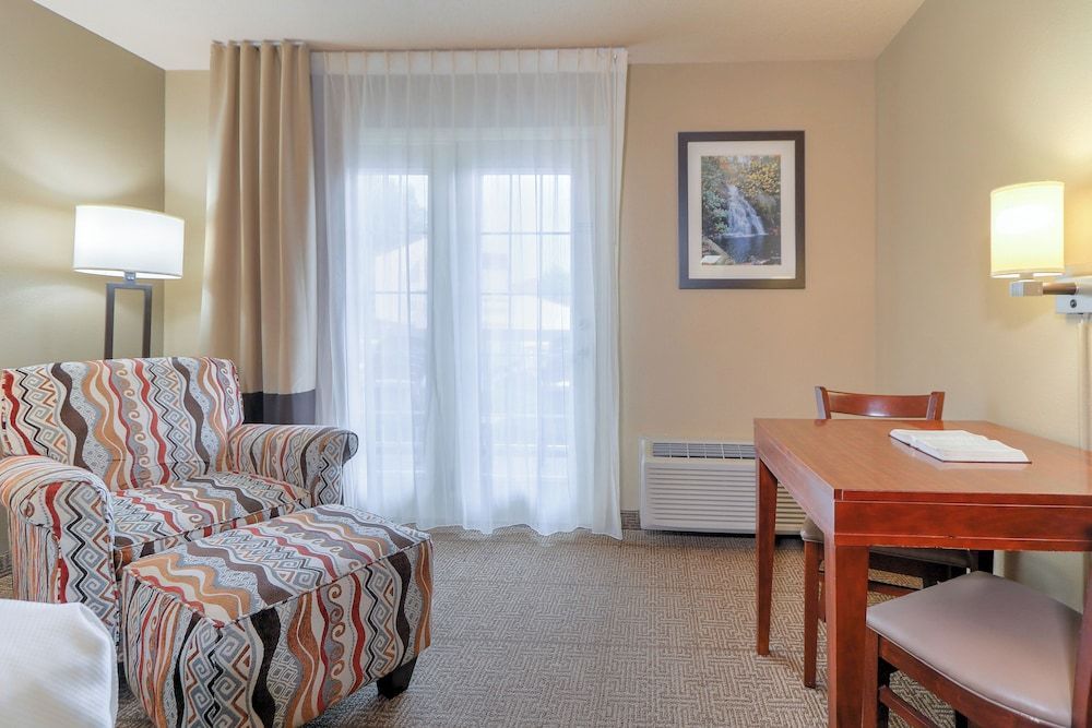 Comfort Inn & Suites at Dollywood Lane 1