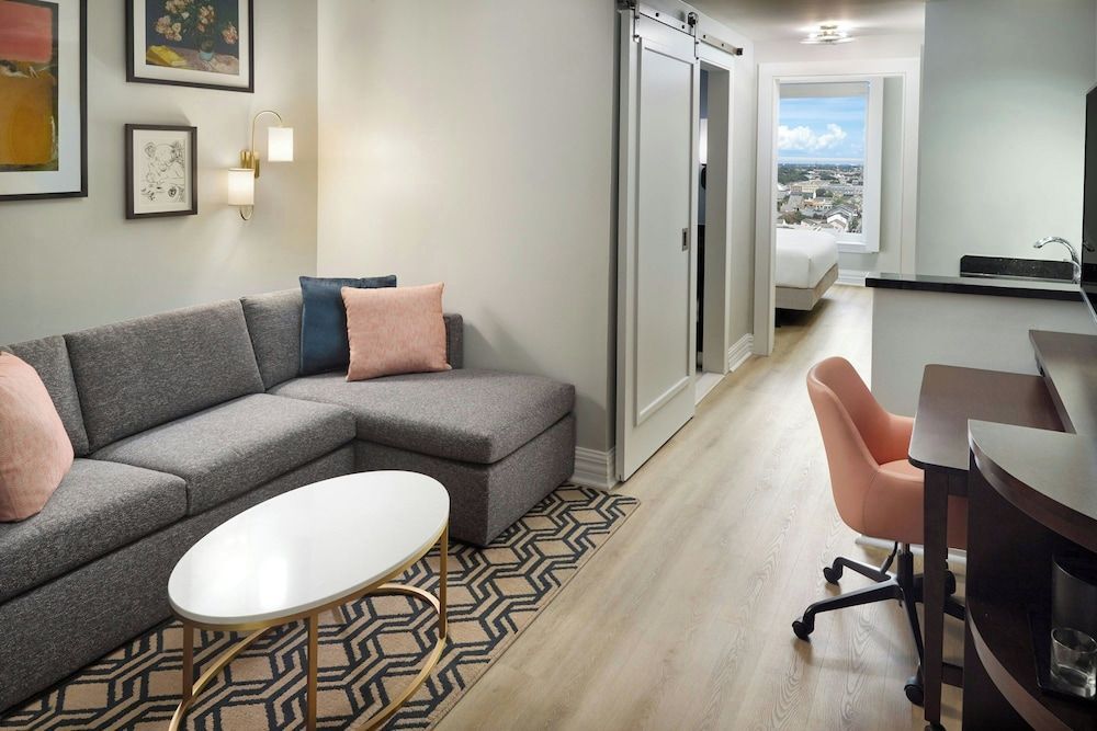 Courtyard by Marriott New Orleans French Quarter/Iberville 1