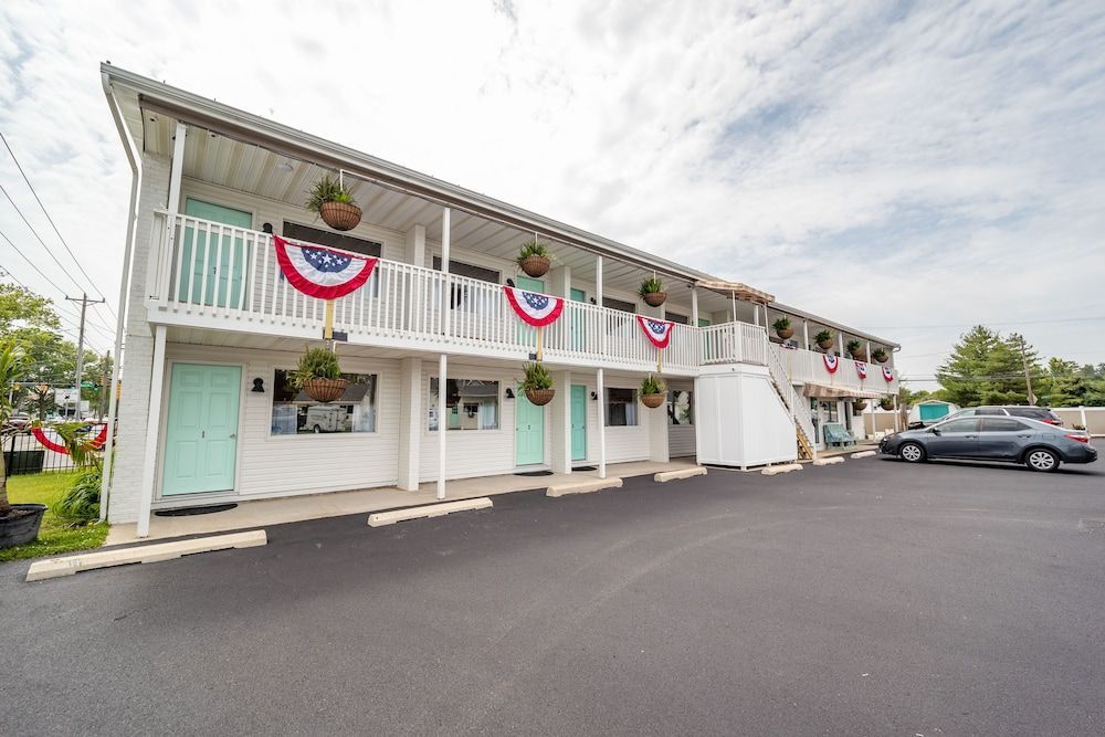 Ocean Glass Inn 1
